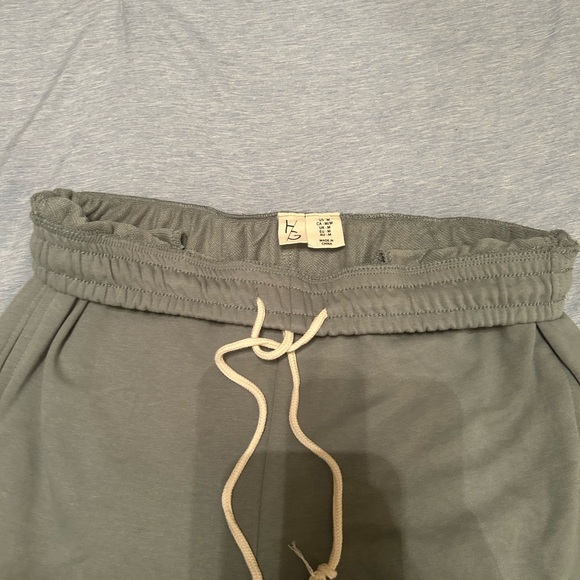 Tank and Sweatpants Set - Picture 6 of 6